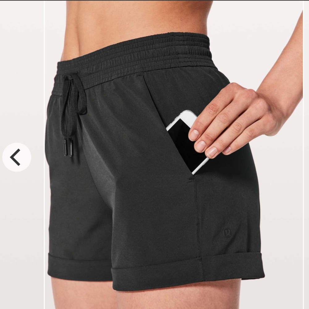 Lululemon Spring Break Away Short